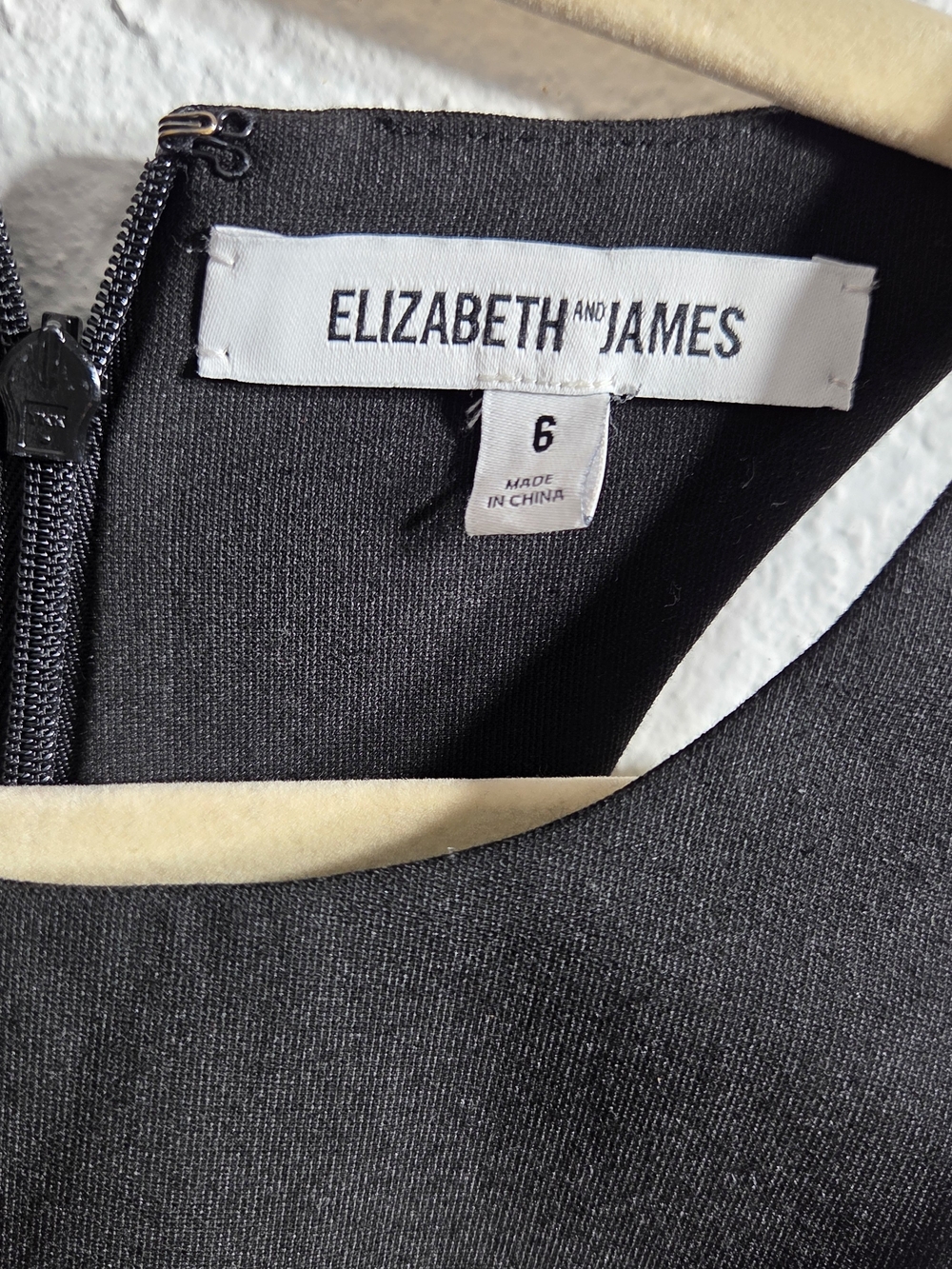 Elizabeth and James Black Grommet Studded Sleeveless Halter Dress Size 6 - TLC - Picture 2 of 9